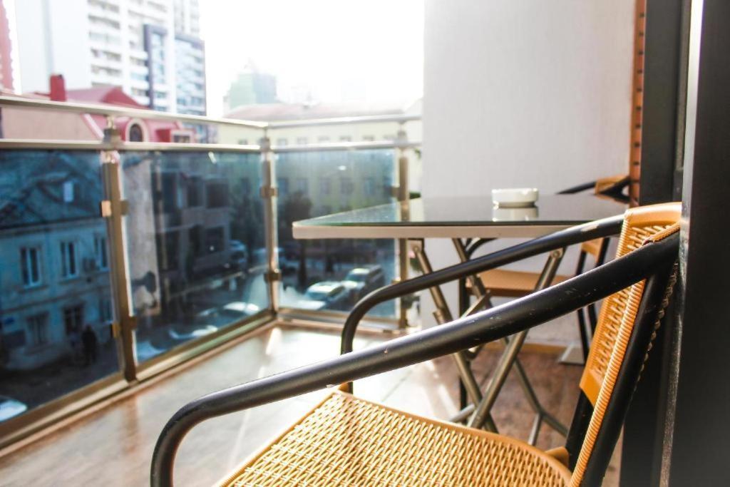 Emeg Hotel And Restaurant บาทูมิ ภายนอก รูปภาพ